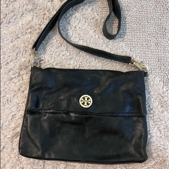 Tory Burch 3way purse - Picture 1 of 9